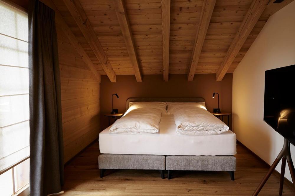 Hotel Alpenland Gstaad Exteriör bild